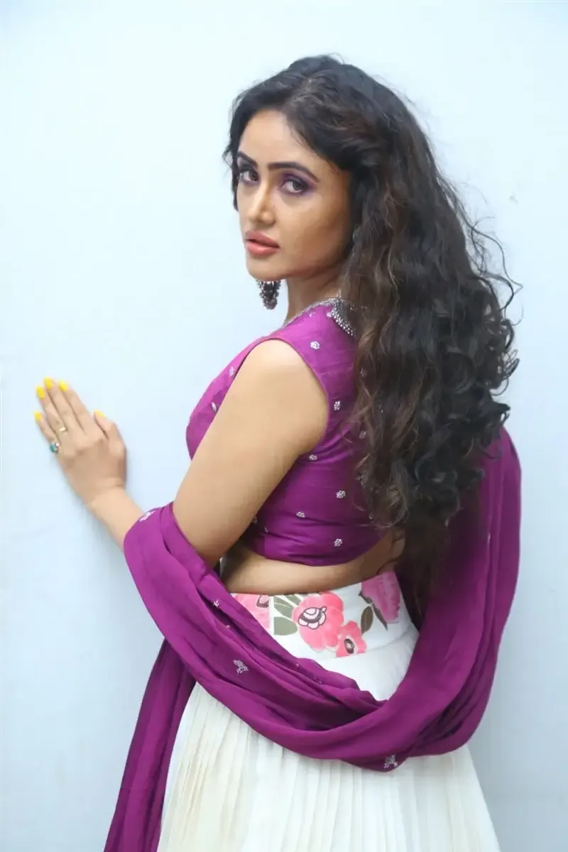 TELUGU ACTRESS SONY CHARISHTA AT IDDARU MOVIE AUDIO LAUNCH 5